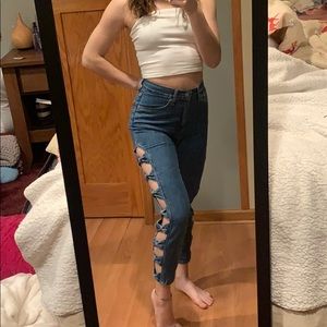 Levi’s high waisted mom jeans